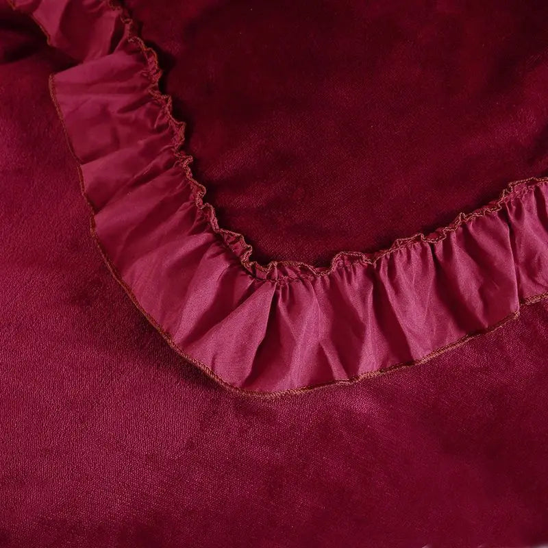 Fashion Flannel Bed Fitted Sheet Quilted Mattress Cover Soft and Comfortable Lace Fit Elastic Band Bed Sheet.