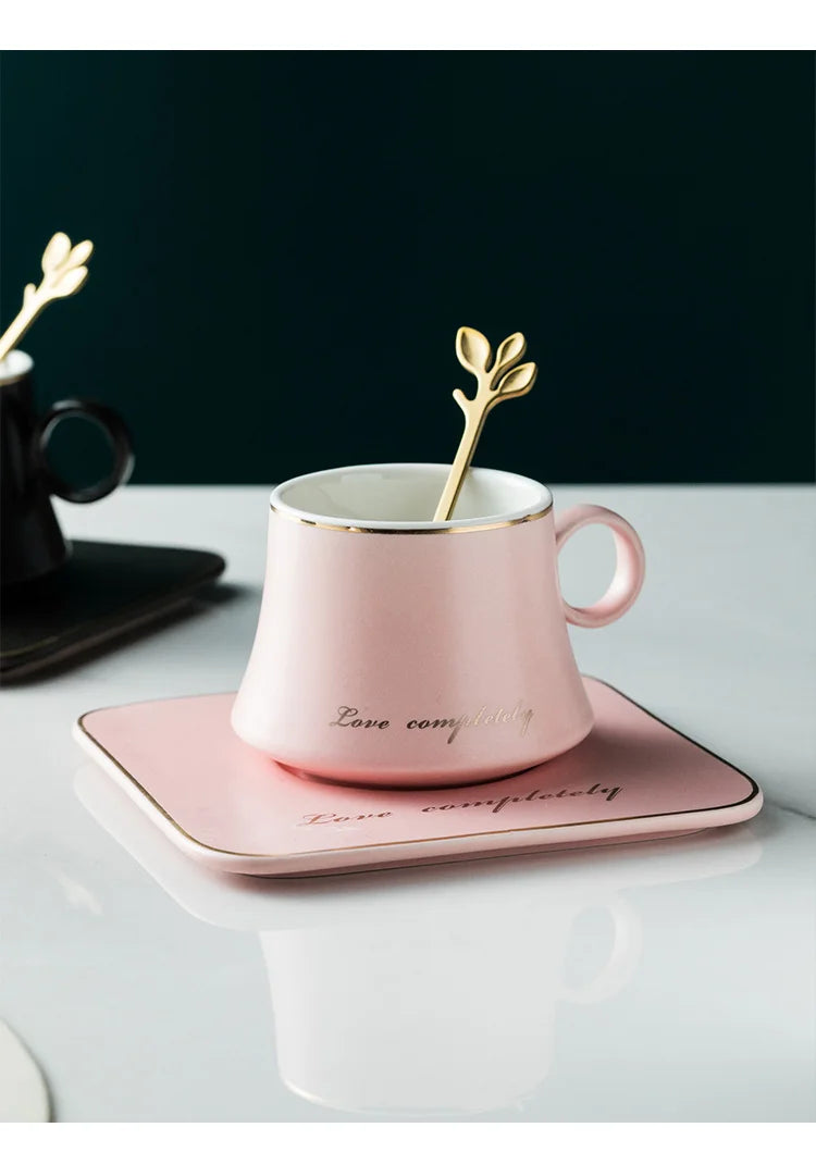 Nordic Ins Ceramic Mug Soy Milk Breakfast Condensed Coffee Tea Cup And Saucer Sets Gold Spoon Mugs Fashion Restaurant Snack Cups.