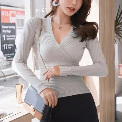 Kurze Grundlegende Pullover Frauen 2023 Sexy Tiefem V-ausschnitt Pullover frauen Pullover Schlank Bodenbildung Pullover Weibliche Elastische Baumwolle Tops