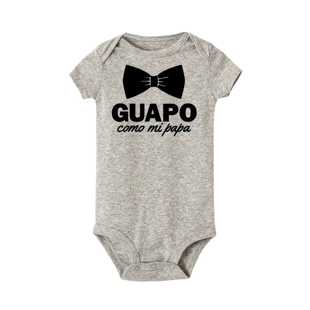 Lustiger spanischer Säuglings-Neugeborenen-Krabbelspielanzug Guapo Como Mi Papa Jungen Baby Lässige Bodys Kleidung Outfits Neuer Papa Beste Geschenke.