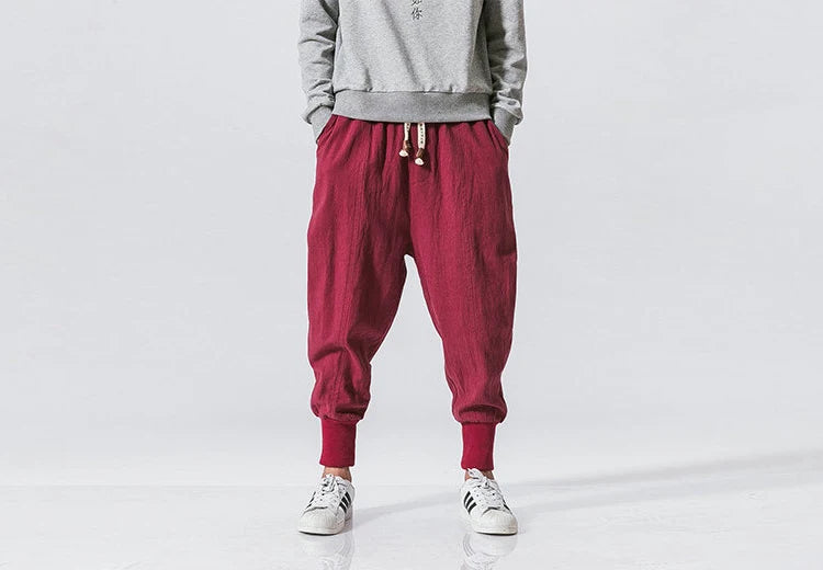 Cotton Linen Harem Pants Men Solid Elastic Waist Streetwear Joggers New Baggy Drop-crotch Pants Casual Trousers Men.