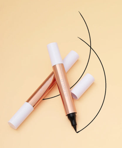 O.TWO.O Eyeliner Stamp Black Liquid Eyeliner Pen Waterproof Fast Dry Double-ended Eye Liner Pencil Make-up for Women Cosmetics.