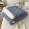 Ornate Jacquard Taffeta Comfort Blanket 100% Polyester Double-Layer Knitted Eco-Friendly Embroidered Pattern