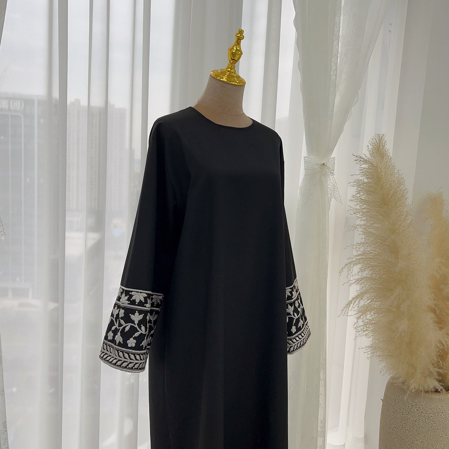 Floral Stickerei Muslimischen Abaya für Frauen Eid Kleid Marokko Ramadan Spitze-up Abayas Kaftan Islam Vestidos Dubai Arabischen Lange robe