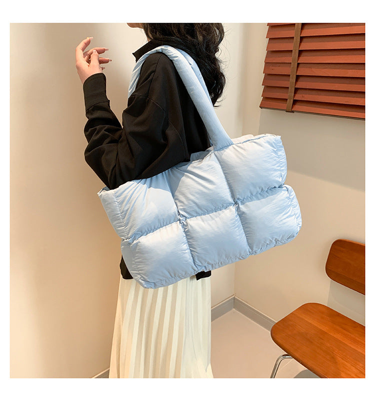 Women Tote Handbags Quilted Plaid Bag Retro Trendy Checkered Waterproof Shoulder Bag Solid Color Winter Soft Large Capacity Bags.