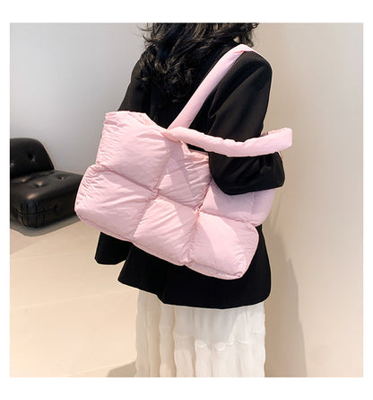 Women Tote Handbags Quilted Plaid Bag Retro Trendy Checkered Waterproof Shoulder Bag Solid Color Winter Soft Large Capacity Bags