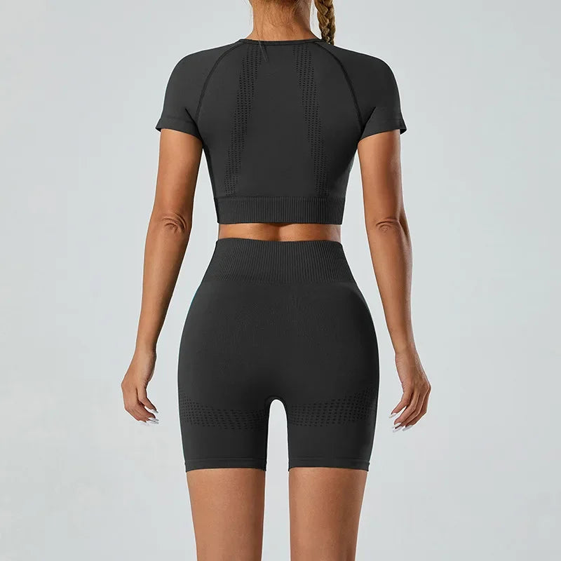 In-stock Women's Yoga Suit Five-piece Set Seamless Fitness Wear For Running Sports Top Leggings From Mainland China.