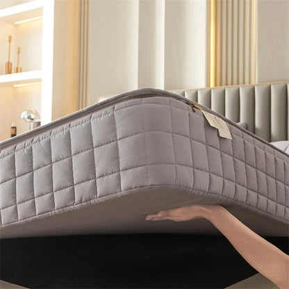 Breathable Quilted Mattress Protector with Soybean Fiber Padding Hypoallergenic Skin-Friendly Cover Machine Washable 720° Cover