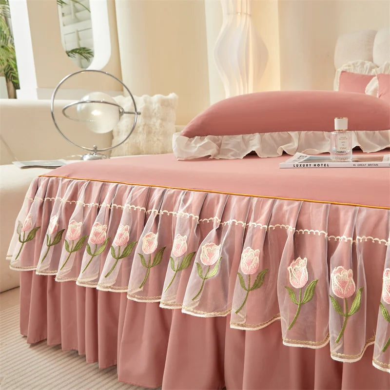 Floral Style Bed Skirt Embroidered Bed Cover Single/Queen/King Size Bed Linen Home Sheet with Skirt 침대스커트(Pillowcase Need Order).