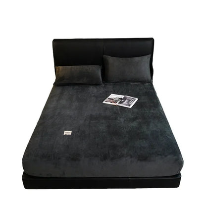 Warm Plush Fitted Sheet Elastic Mattress Cover Fluffy Velvet Fleece Bed Linen Couple Thermal Double Bed Not Included Pillowcase.