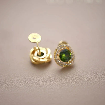 Uorich Light Luxury French Retro Inlay Burgundy Zircon Studs Earring for Women Design Not Easy To Fade Ear Studs Jewelry Gifts.