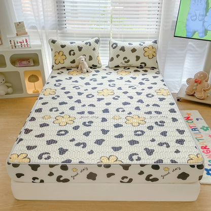 High Quilt Thicken Latex Cooling Mattress Cover Summer Cool Down Soft Bed Mat and Pillowcase Machine Washable Cold Feel Bed Pad.