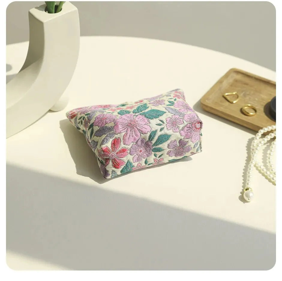 Women's Makeup Bag Small Vintage Purple Flower Large Capacity Cosmetic Lipstick Storage Bag Portable Coin Purse Commuter Clutch.