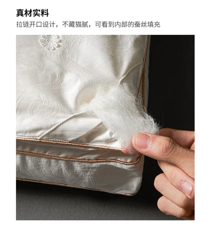 Pure Cotton Satin Jacquard Silk Pillows 48*74cm Mulberry silk Filling Anti Mite Soft Fluffy Hotel Sleeping Bedding Pillows.