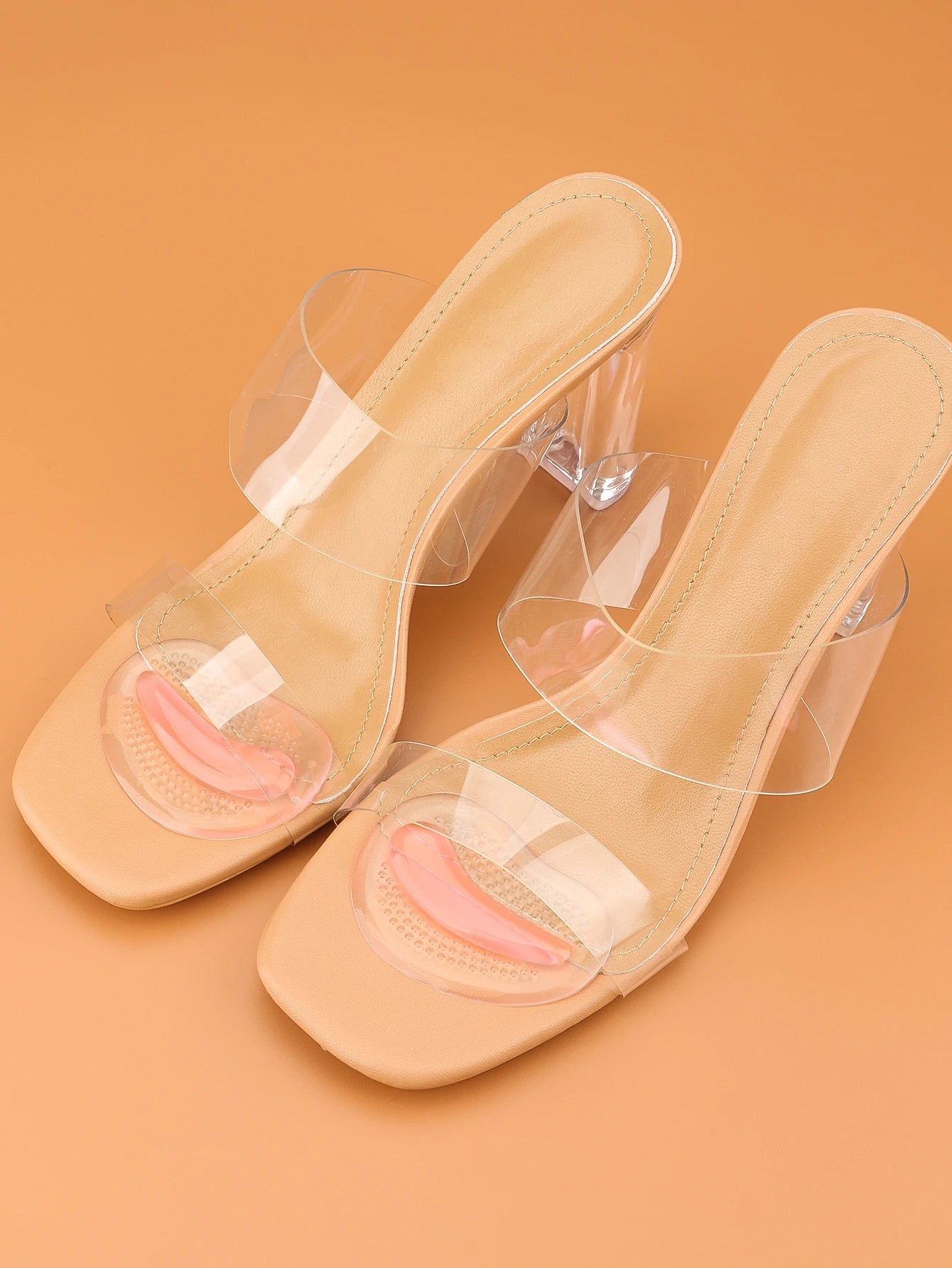 Silicone forefoot pad ladies sandal anti-skid pad anti-pain thickened half a yard pad high heels insole forefoot pad.