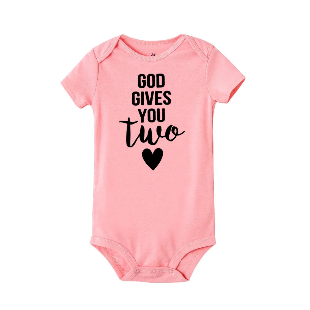 Zwillinge Neugeborenen Baby Body Sommer Infant Baby Geboren Kurzarm Kleidung Jungen Mädchen Overall Schwangerschaft Ankündigung Zwillinge Geschenke.