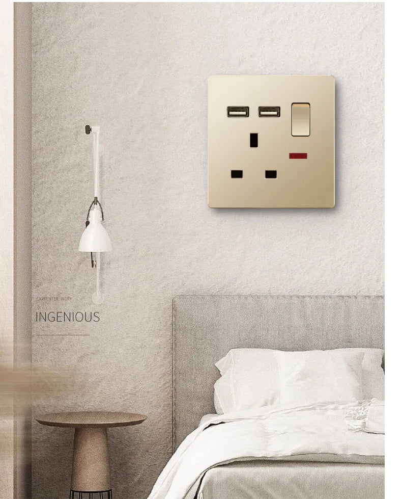 UK Standard 13A Gold USB Stecker Wandsteckdose Lichtschalter, 220V Universal 6-Loch-Doppelsteckdose mit 2,1A USB-Ladeanschluss.