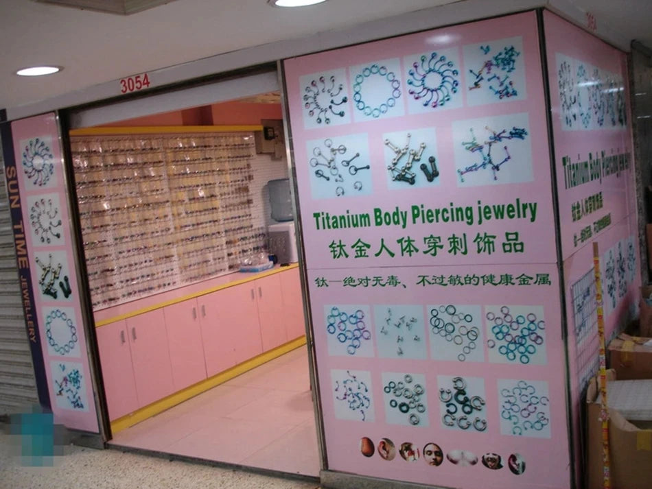 16G 18G Titanium Labret Stud Lip Ring Ear Helix Conch Trage Earring 2-4mm Zircon 0.9mm Internally Threaded Body Piercing Jewelry.