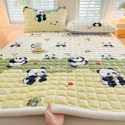 Winter Milk Velvet Mattress Toppers Thicken Quilted Bedsheet Student Bedspreads Washable Mattress Cover Queen Bedding Coverlets