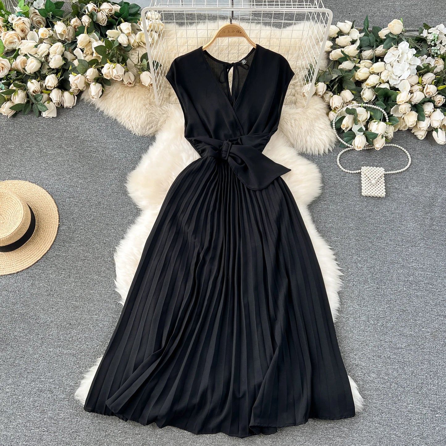 Französisch Vintage elegante Plissee Vneck Kleid A-Linie Mode Chiffon Frühling Herbst ärmellose Vestidos Frauen kleider