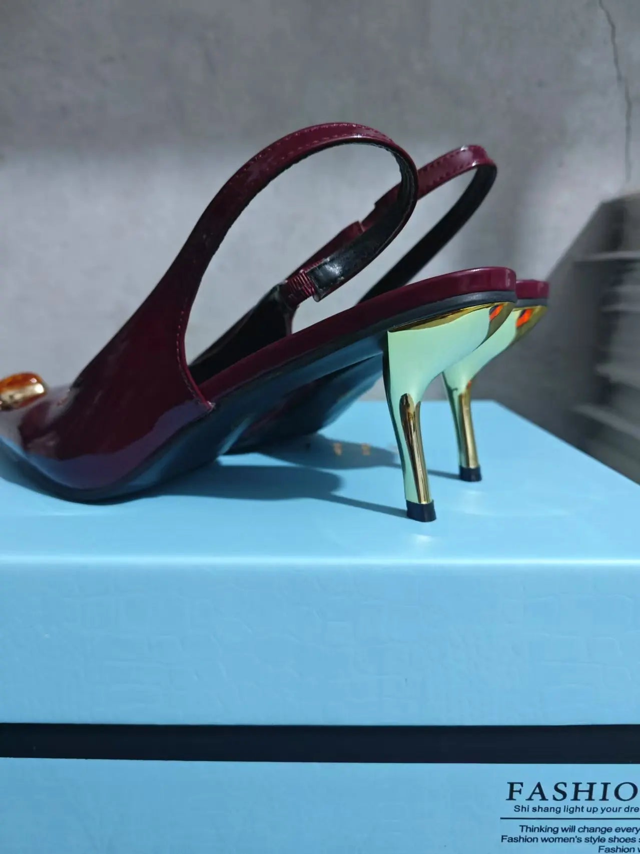 Iron Head Fashion Heterosexual Red High Heels Fox Head Jewel Decoration New Plus Size Banquet Shoes Women's High Heel Sandals.