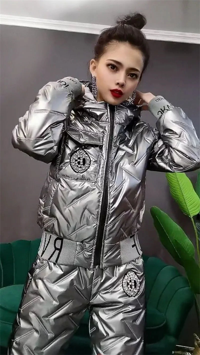 Mode Winter Glänzend Parkas Frauen Anzug Übergroßen Zwei Stück Set Casual Mit Kapuze Baumwolle Gepolsterte Kurzen Mantel + Verdicken Warme Hose Sets.