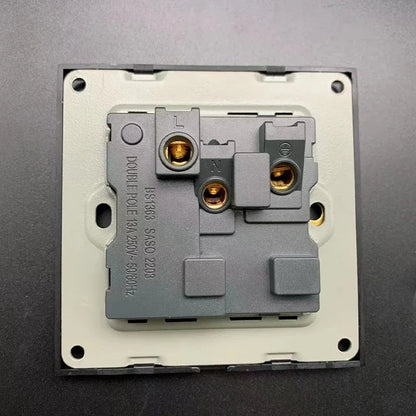 Schwarze UK 13A Wandsteckdose mit USB Typ C 18W Schnelllade-Steckdose, Wandsteckdose mit USB-Ladegerät, Schalter mit Steckdose