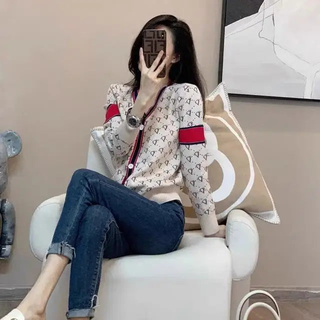 Women Knitwear Fashion Letter Jacquard Thin Cardigan Spring Slim Y2K V-neck Long Sleeve Tops Commute Vintage Sweaters.