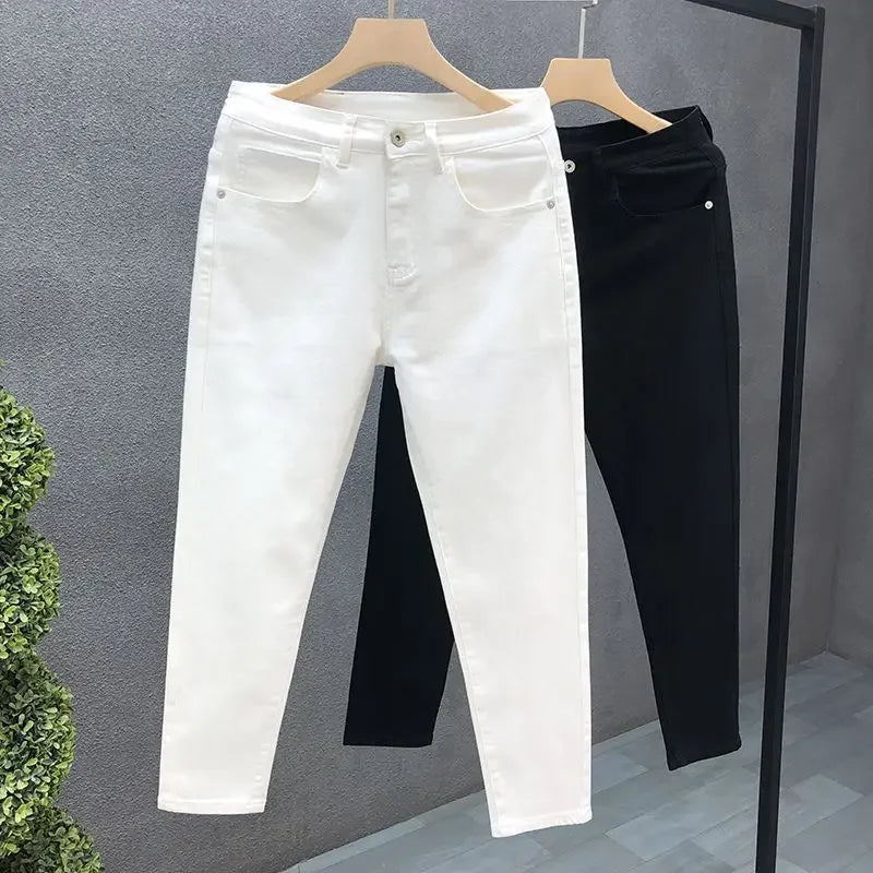 High-End Slim Fit Black White Men's Jeans Elastic Straight Leg Summer Thin Denim Casual Fashion Brand AE Stock Origin China.