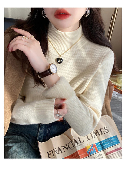 Women's Turtleneck Sweater Winter 2025 Retro with Velvet Lining Thickened Inner Wear Thermal Knitting Bottoming Shirt Pullovers.