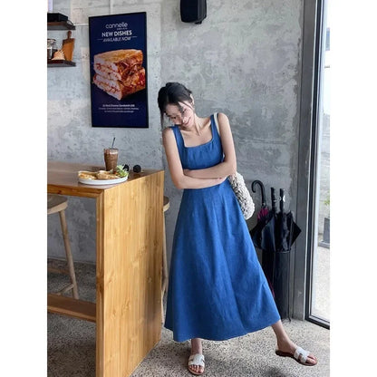 Blue Mist Love Französisches Jeanskleid für Damen, Sommer, einzigartiges Design, Taille, Cinching-Riemen, langes Kleid, elegante blaue Polyesterfaser.