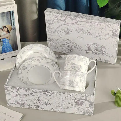 Red, Blue, Gray Tiger Series  Animal Images Bone Porcelain Coffee Cup Plate European Afternoon Tea Cup and Saucer Set Gift Box