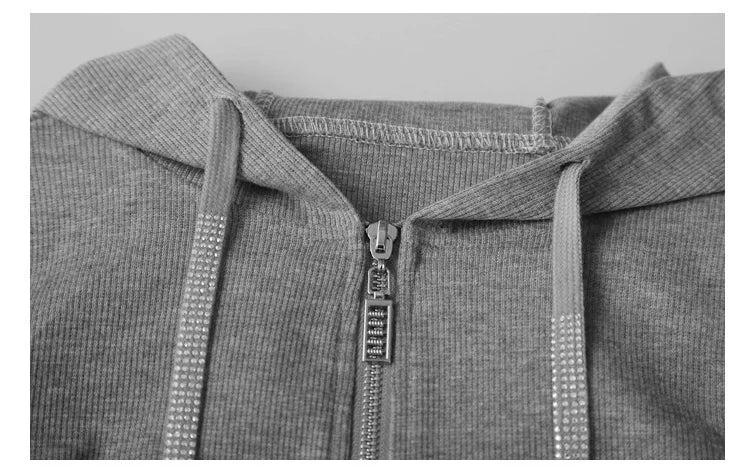 #7937Black Grey Women Hoodies Sweatshirt Tops Pullovers Diamonds Letters Slim Streetwear Short Hoodies Woman Zipper Korean Style.