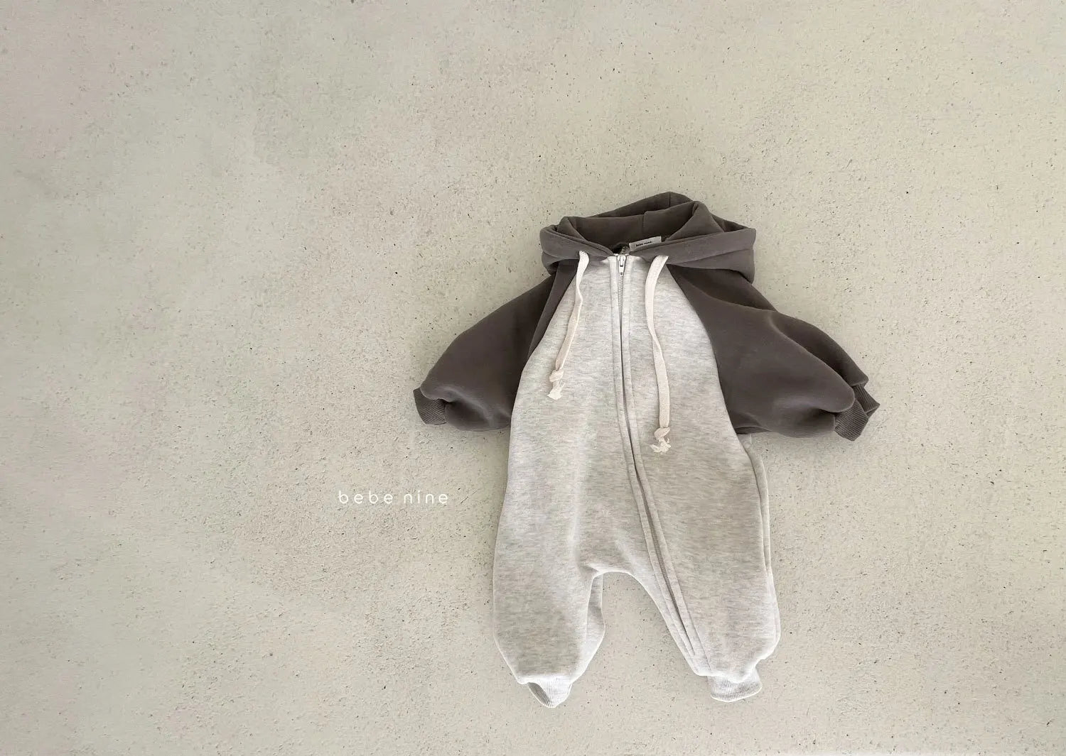 Baumwoll-Stram pler mit Kapuze für Jungen und Mädchen, perfekt für Herbst und Frühling.