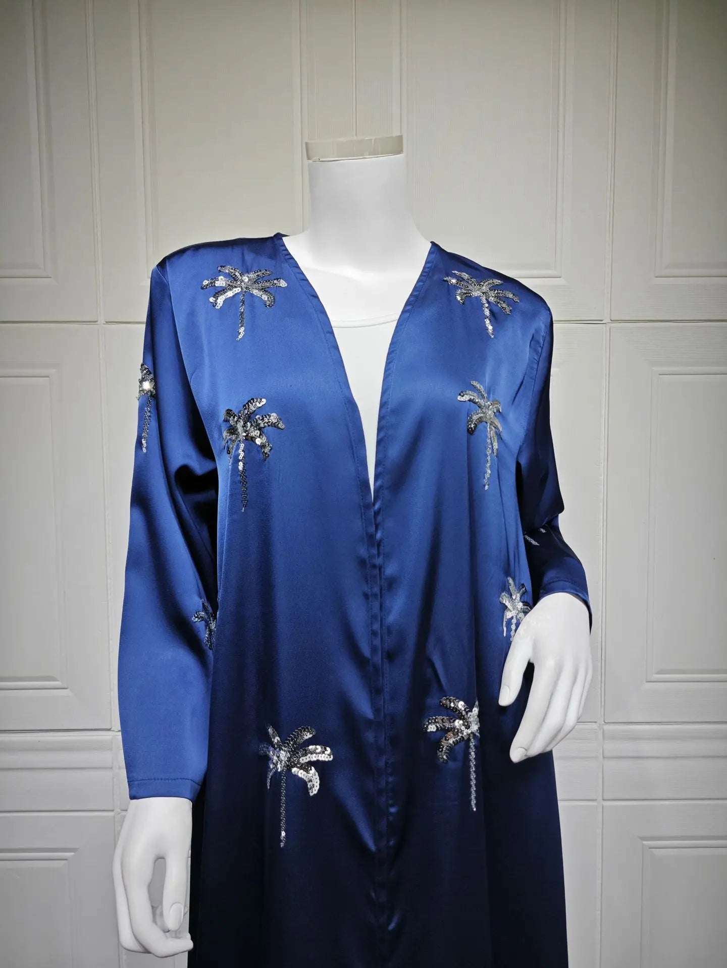 Mode Dubai Abayas für Frauen Stickerei Muslimischen Kleid Türkei Kaftan Islam Kleidung Kebaya Kaftan Marocain Femme Robe Jalabiya.