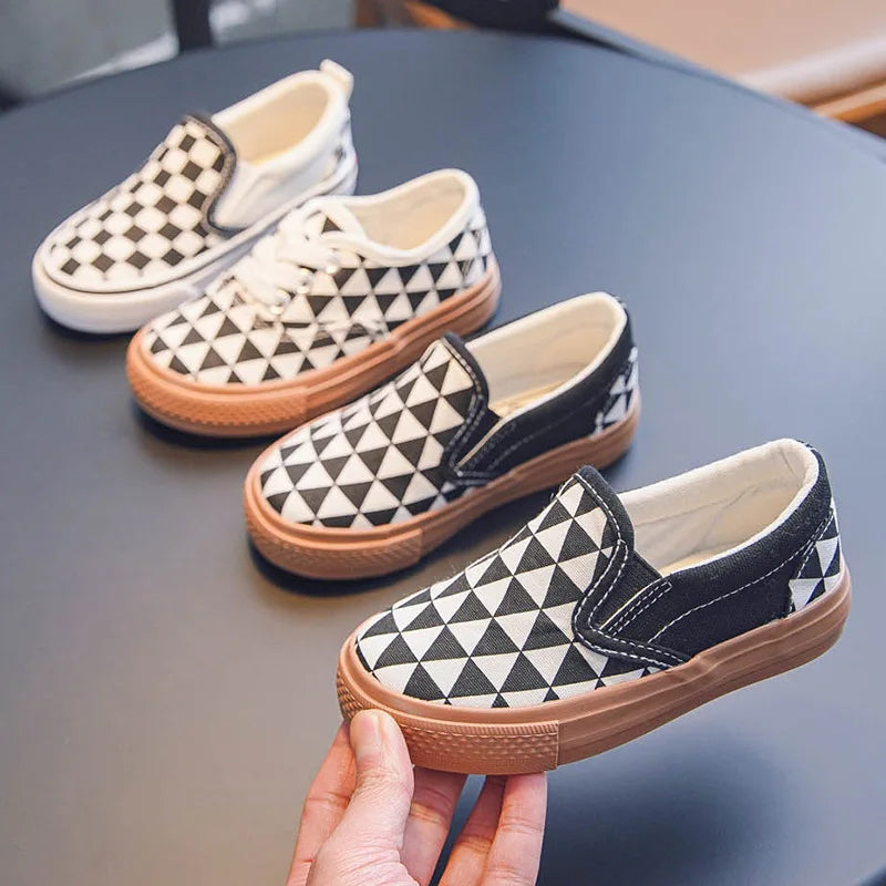Children's Canvas Shoes Boys Shoes Plaid Plate Shoes Spring and Summer New Girls Shoes Baby Casual Shoes Children's Shoes.