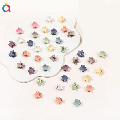 50Pcs Flower Hair Clips Multi color Mini Cute Hair Styling Accessories for Girls and Women Birthday Gifts,10 Colors at Least.