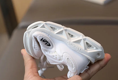 Baby Shoes2023 Spring Autumn New Boys and Girls Light Up Clunky Sneaker Small and Medium-sized Children's Soft Soled Baby Shoes