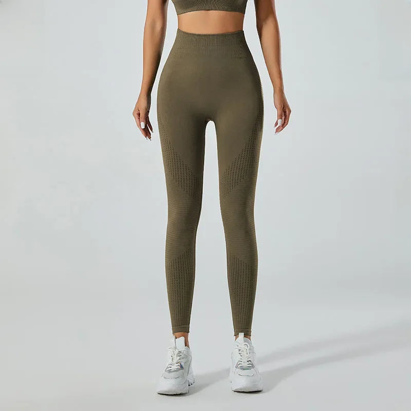 In-stock Women's Yoga Suit Five-piece Set Seamless Fitness Wear For Running Sports Top Leggings From Mainland China
