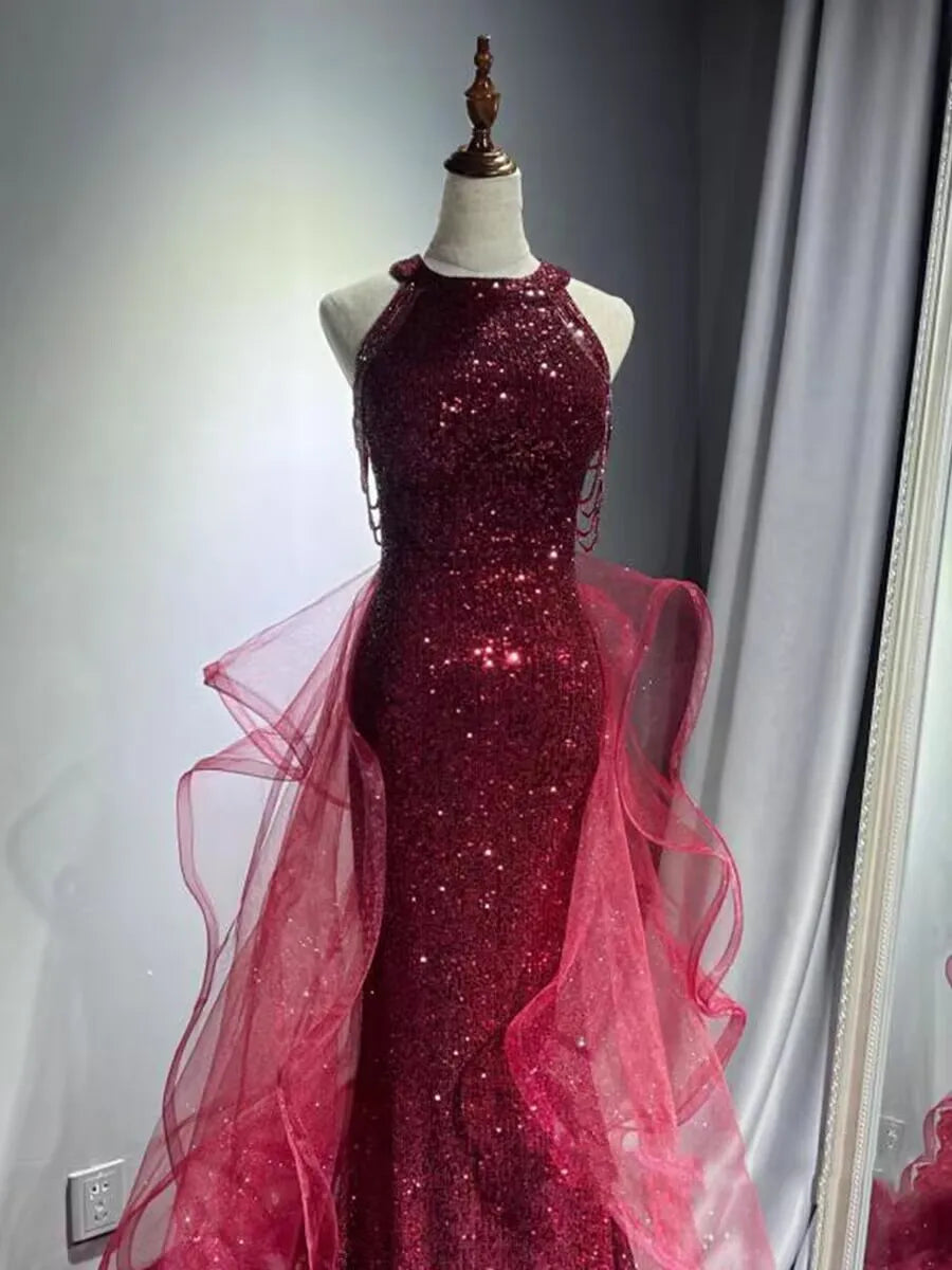 Elegante funkelnde marineblaue Abendkleider, Halt-Perlen-Partykleid, maßgeschneidertes Ballkleid 2025, abgestufte Roben de Soirée, Sweep-Zug.