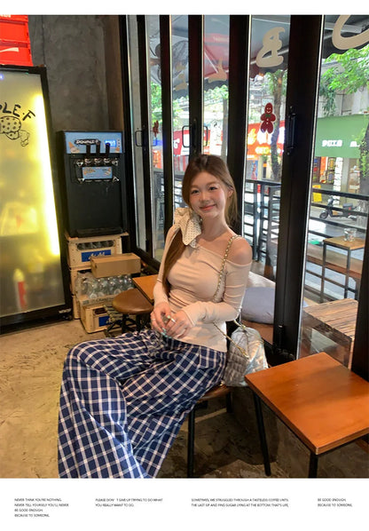 1pcs Spring Autumn Fashion Skew Collar Off-shoulder Long-sleeved T-shirts Women New Solid Slim Fit Sexy Tees Shirts Student Tops.