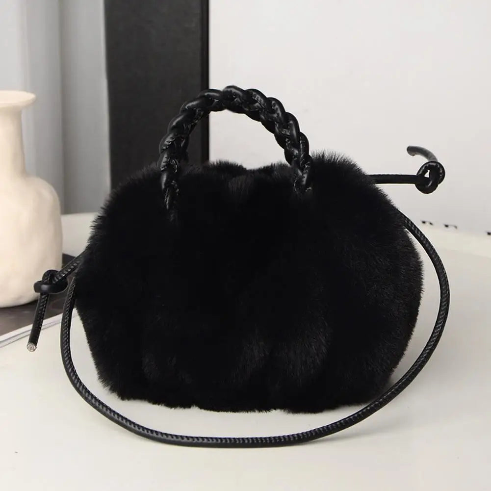 Cute Pumpkin Bag 2025 Autumn And Winter New Fashion Cloud Crossbody Bag Niche Design Sweet Girl Handbag.