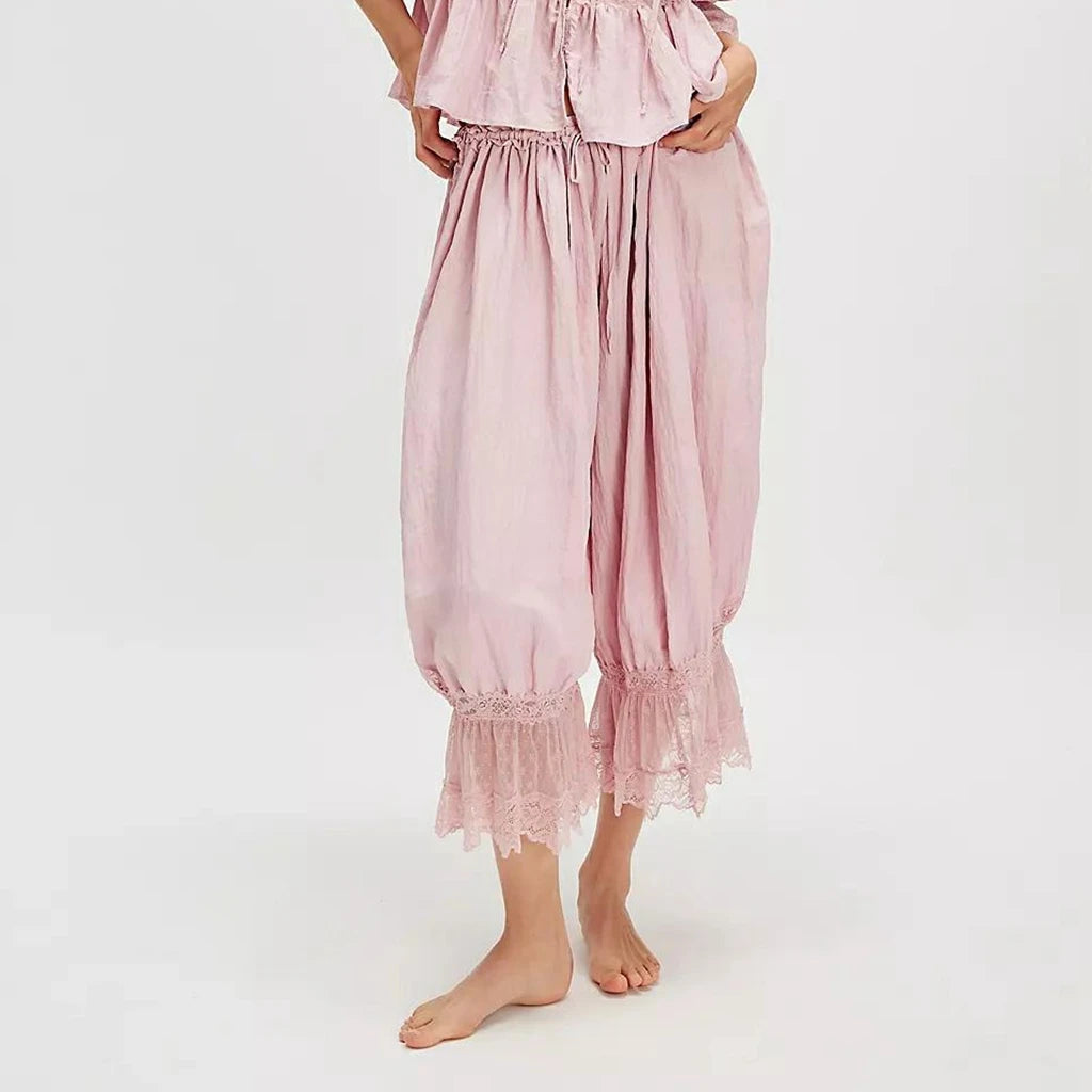 Combhasaki Women's Y2K Loose Fit Bloomers Cropped Pants Drawstring High Waist Floral Lace Patchwork Calf-Length Lantern Trousers.