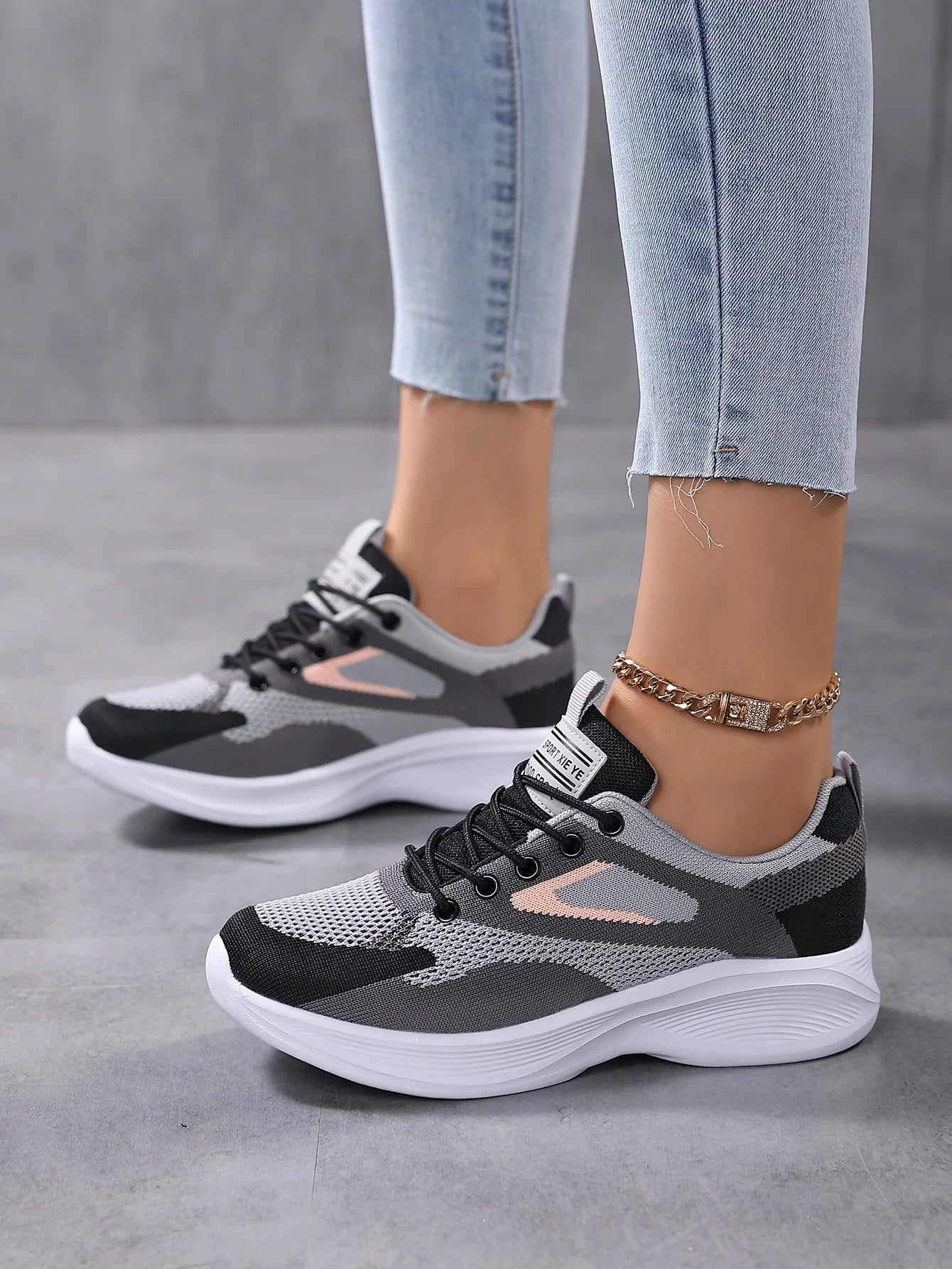 Breathable Sport Shoe Male Female Women Lightweight Sneaker Plus Size 2025 New Woman Sneakers for Women‘s Black Running Shoes.