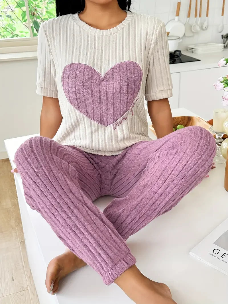 Autumn Winter Two-Piece Pajamas Set for Women Sleepwear Heart Print Round Neck Short Sleeve Long Pants Home Wear.