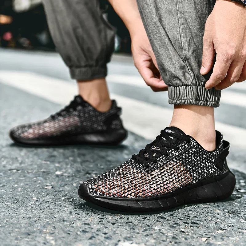 Summer Mesh Men Casual Shoes Comfortable Mens Walking Sneakers Breathable Hollow Man Running Shoes Lightweight Sport Shoes.