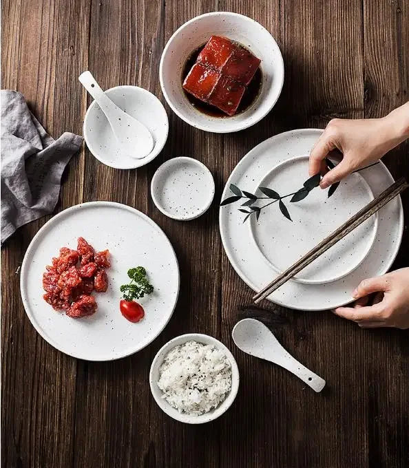 Japanese-style Tableware Set Bowls and Plates Round White Ink Point Dinner Plates Home Creative Western Dishes Dinner Plates.