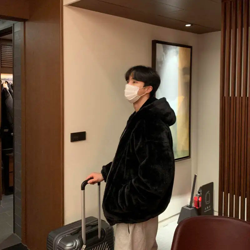 Winter faux lamb wool jacket men's padded thickened cotton clothing loose fleece jacket cotton clothing.