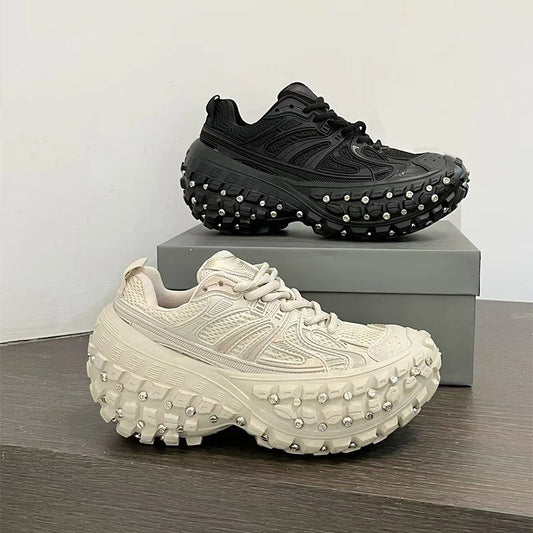 Fashion Brand Men's Or Women's Thick-soled Sports Shoes 2025 Spring New Rivet Design Couple Sports Shoes Breathable Casual Shoes.