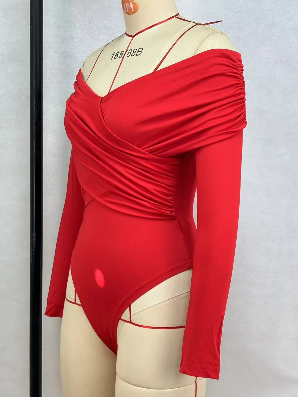 Sexy Hot Girl Slim Jumpsuits Women Fashion Solid Color Folds Corset Bodycon Crossed Bodysuits Long Sleeves Trendy Lady Rompers.